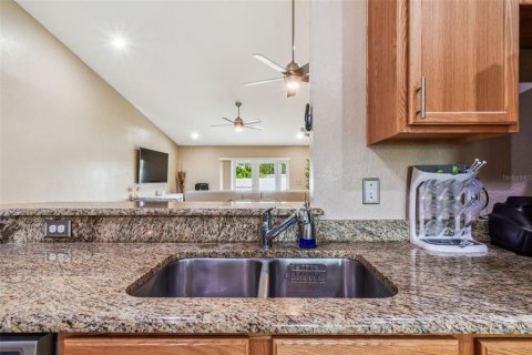 House in Lakeland, Florida 3 bedrooms, 159.98 sq.m. № 1886714 - photo 18