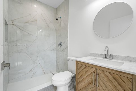 Commercial property in Miami, Florida 366.41 sq.m. № 1946510 - photo 26