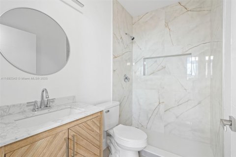 Commercial property in Miami, Florida 366.41 sq.m. № 1946510 - photo 21
