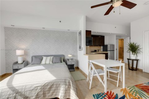 Apartamento en alquiler en Miami Beach, Florida, 41.81 m2 № 2029009 - foto 5