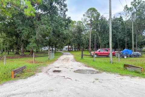 Terreno en venta en Kathleen, Florida № 1915170 - foto 12