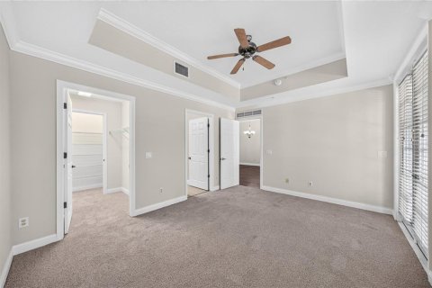 Condo in Four Corners, Florida, 3 bedrooms № 2226230 - photo 17