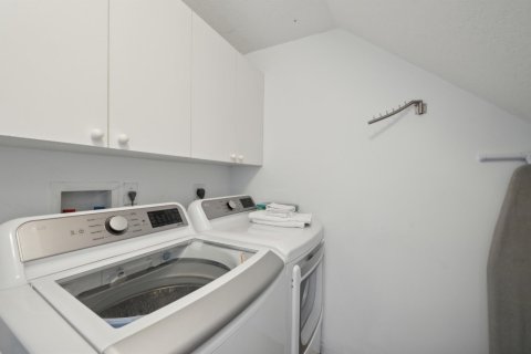 Casa en alquiler en Wellington, Florida, 5 dormitorios, 242.29 m2 № 1216349 - foto 1