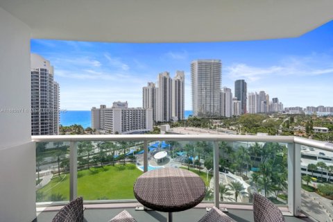 Condo in Sunny Isles Beach, Florida, 1 bedroom  № 2021339