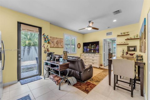 Купить виллу или дом в Майами, Флорида 4 спальни, 287.07м2, № 2006639 - фото 14