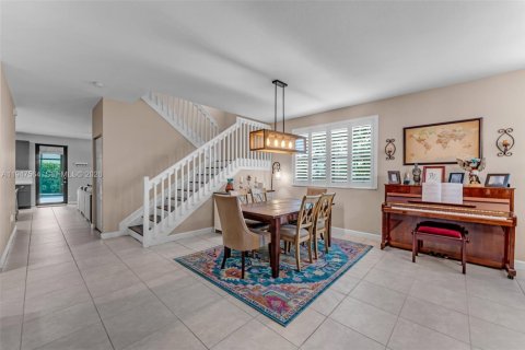 Купить виллу или дом в Майами, Флорида 4 спальни, 287.07м2, № 2006639 - фото 6