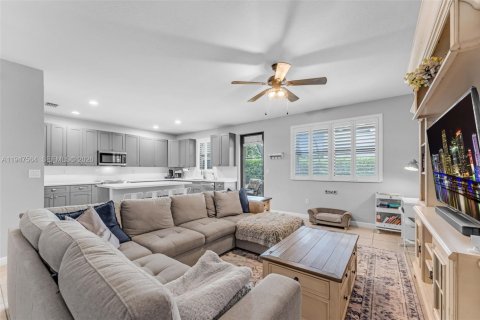 Купить виллу или дом в Майами, Флорида 4 спальни, 287.07м2, № 2006639 - фото 11