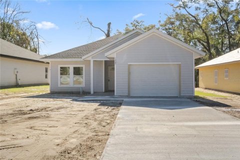 Villa ou maison à vendre à Alachua, Floride: 3 chambres, 123.47 m2 № 1508585 - photo 1