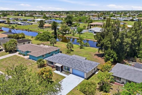 Villa ou maison à vendre à Rotonda, Floride: 2 chambres, 98.01 m2 № 2212038 - photo 3