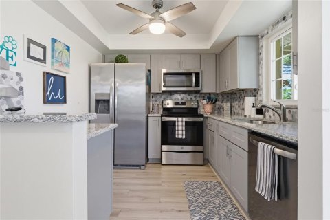 Villa ou maison à vendre à Rotonda, Floride: 2 chambres, 98.01 m2 № 2212038 - photo 18