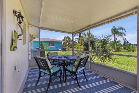 Villa ou maison à vendre à Rotonda, Floride: 2 chambres, 98.01 m2 № 2212038 - photo 24