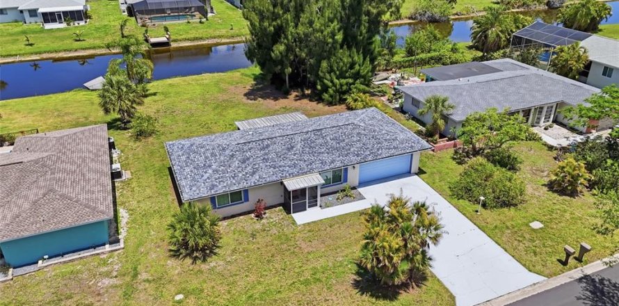 Villa ou maison à Rotonda, Floride 2 chambres, 98.01 m2 № 2212038