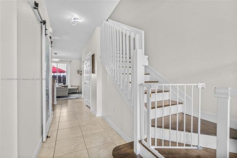 Condominio en venta en Cutler Bay, Florida, 3 dormitorios, 123.1 m2 № 1963793 - foto 5