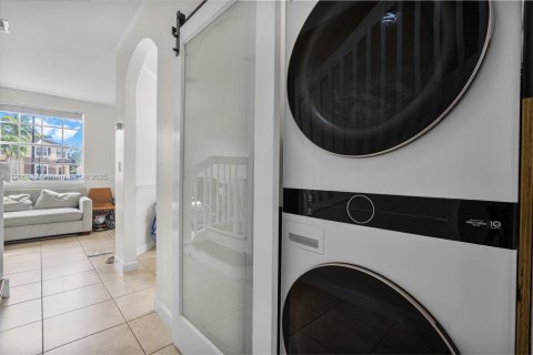 Condominio en venta en Cutler Bay, Florida, 3 dormitorios, 123.1 m2 № 1963793 - foto 14