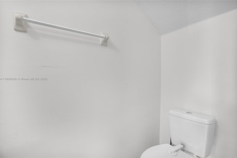 Condominio en venta en Cutler Bay, Florida, 3 dormitorios, 123.1 m2 № 1963793 - foto 16