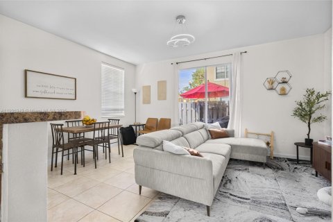 Condominio en venta en Cutler Bay, Florida, 3 dormitorios, 123.1 m2 № 1963793 - foto 8