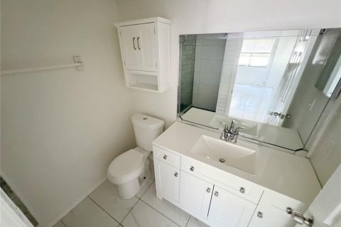 Condominio en venta en Palm Harbor, Florida, 2 dormitorios, 84.26 m2 № 1561069 - foto 18