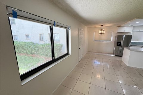 Condominio en venta en Palm Harbor, Florida, 2 dormitorios, 84.26 m2 № 1561069 - foto 13