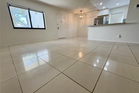 Condominio en venta en Palm Harbor, Florida, 2 dormitorios, 84.26 m2 № 1561069 - foto 3