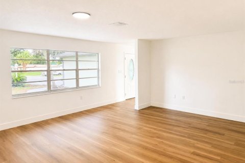 Купить виллу или дом в Себринг, Флорида 5 комнат, 166.3м2, № 2284276 - фото 11
