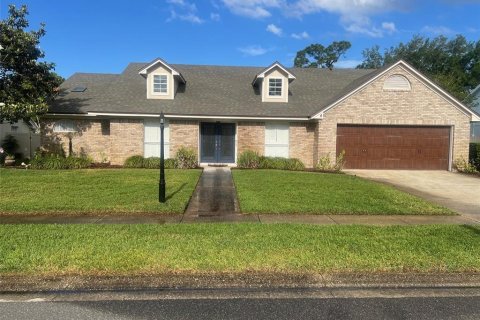 House in Oviedo, Florida 4 bedrooms, 207.26 sq.m. № 2098681
