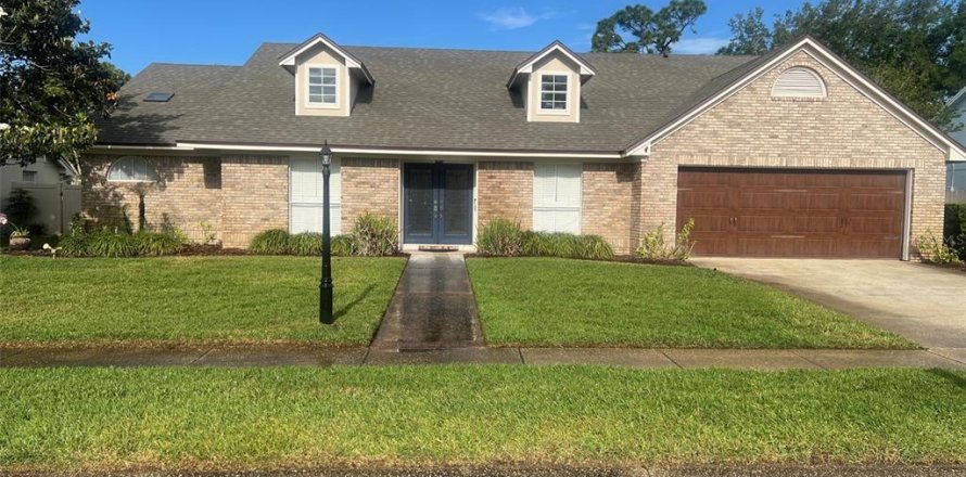 House in Oviedo, Florida 4 bedrooms, 207.26 sq.m. № 2098681
