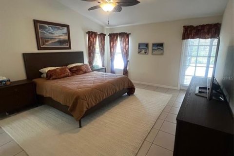 House in Oviedo, Florida 4 bedrooms, 207.26 sq.m. № 2098681 - photo 9