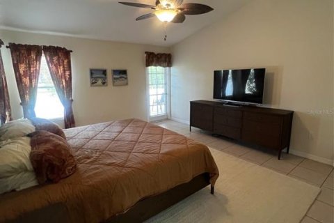House in Oviedo, Florida 4 bedrooms, 207.26 sq.m. № 2098681 - photo 10