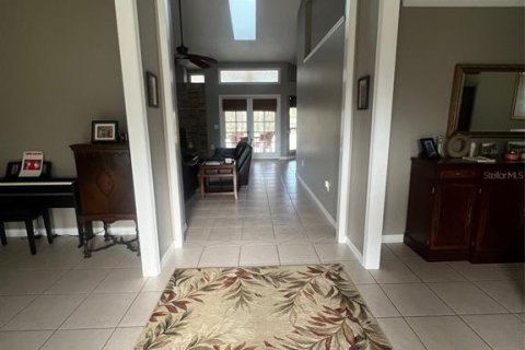 House in Oviedo, Florida 4 bedrooms, 207.26 sq.m. № 2098681 - photo 2