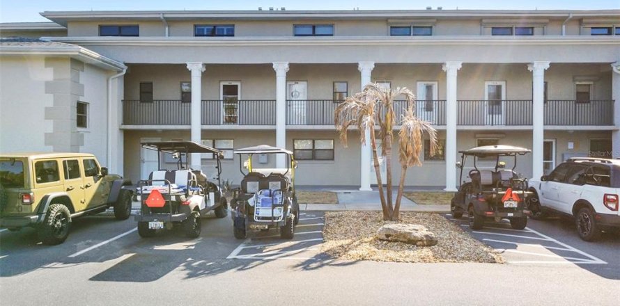 Condo in New Smyrna Beach, Florida, 2 bedrooms  № 2124505