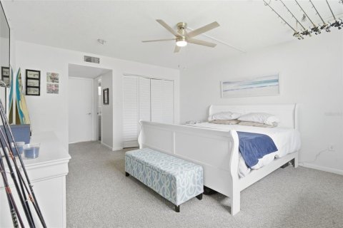 Condo in New Smyrna Beach, Florida, 2 bedrooms  № 2124505 - photo 25