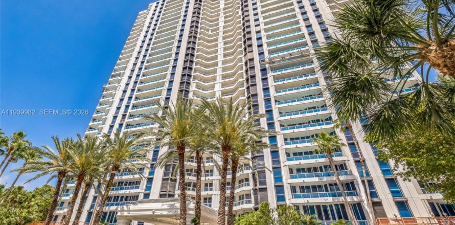 Condominio en Aventura, Florida, 3 dormitorios  № 2152684