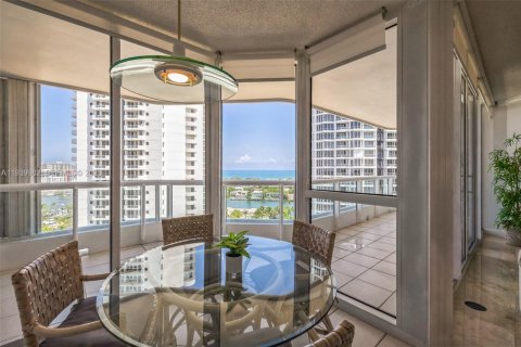 Condominio en alquiler en Aventura, Florida, 3 dormitorios, 173.73 m2 № 2152684 - foto 7