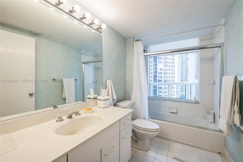 Condominio en alquiler en Aventura, Florida, 3 dormitorios, 173.73 m2 № 2152684 - foto 23