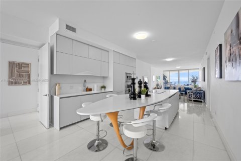 Copropriété à louer à Sunny Isles Beach, Floride: 3 chambres, 232.53 m2 № 1979418 - photo 3