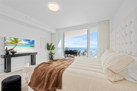 Снять в аренду кондоминиум в Санни-Айлс-Бич, Флорида 3 спальни, 232.53м2, № 1979418 - фото 25