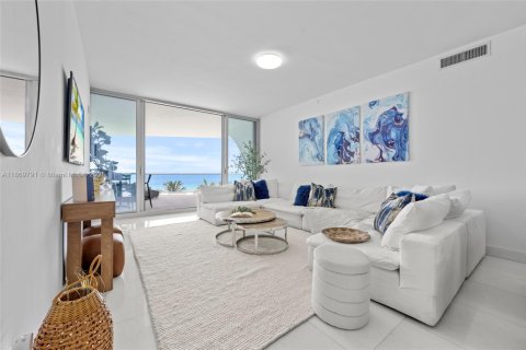 Copropriété à louer à Sunny Isles Beach, Floride: 3 chambres, 232.53 m2 № 1979418 - photo 2