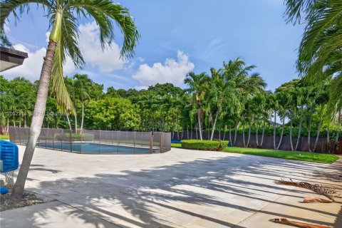Casa en alquiler en Miami, Florida, 5 dormitorios, 258.36 m2 № 2244989 - foto 28