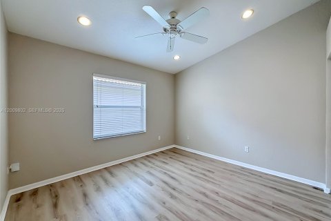 House in Boca Raton, Florida 3 bedrooms, 157.66 sq.m. № 2075371 - photo 21
