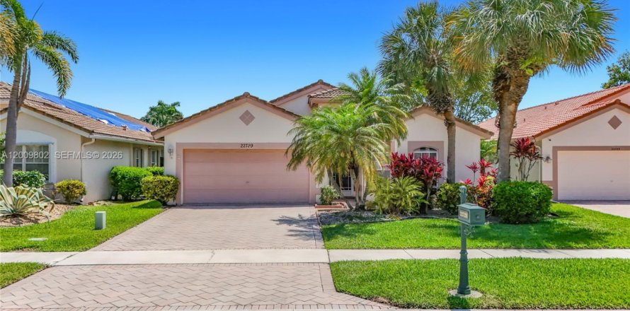 House in Boca Raton, Florida 3 bedrooms, 157.66 sq.m. № 2075371