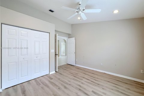 House in Boca Raton, Florida 3 bedrooms, 157.66 sq.m. № 2075371 - photo 19