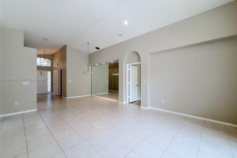 House in Boca Raton, Florida 3 bedrooms, 157.66 sq.m. № 2075371 - photo 8