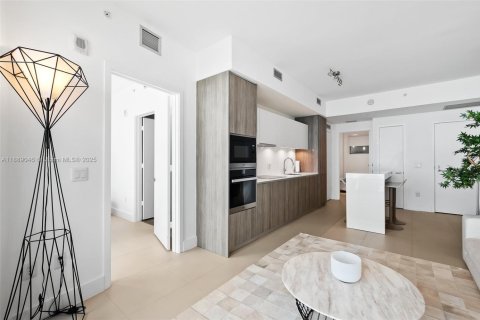 Copropriété à louer à Miami, Floride: 1 chambre, 84.73 m2 № 1938889 - photo 16