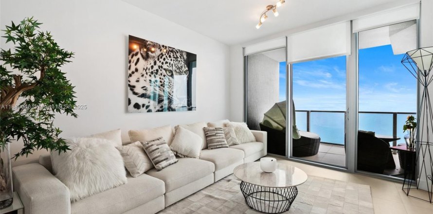 Condo à Miami, Floride, 1 chambre № 1938889