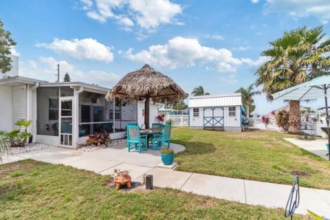 House in Hudson, Florida 3 bedrooms, 141.95 sq.m. № 1593190 - photo 28