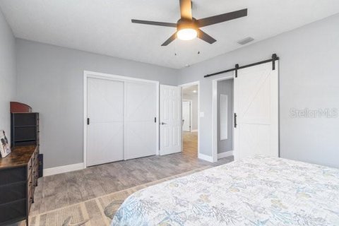House in Hudson, Florida 3 bedrooms, 141.95 sq.m. № 1593190 - photo 18