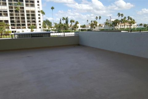 Condo in Clearwater, Florida, 2 bedrooms  № 1417932 - photo 11