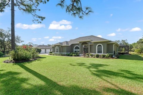House in Beverly Hills, Florida 3 bedrooms, 198.07 sq.m. № 1642117 - photo 1