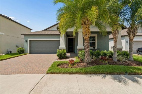 Casa en Ruskin, Florida 4 dormitorios, 191.47 m2 № 2110109