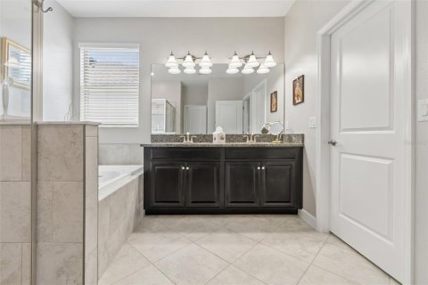Casa en venta en Ruskin, Florida, 4 dormitorios, 191.47 m2 № 2110109 - foto 15